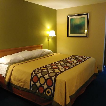 Budgetel Inn & Suites Butler Exterior photo